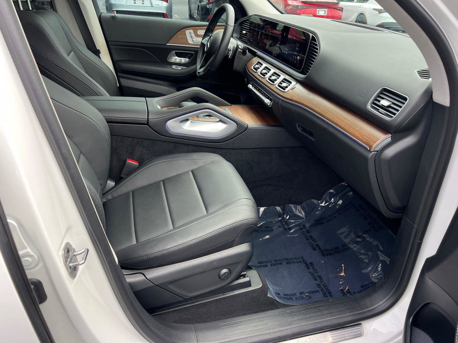 Used 2025 Mercedes-Benz GLE 350 4MATIC image 13