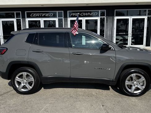 Used 2023 Jeep Compass Latitude w/ Sun and Sound Group image 6
