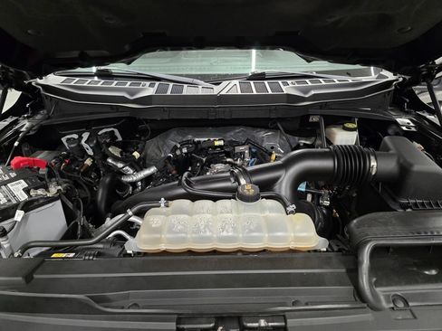 Used 2022 Ford F150 XLT w/ Equipment Group 302A High image 16