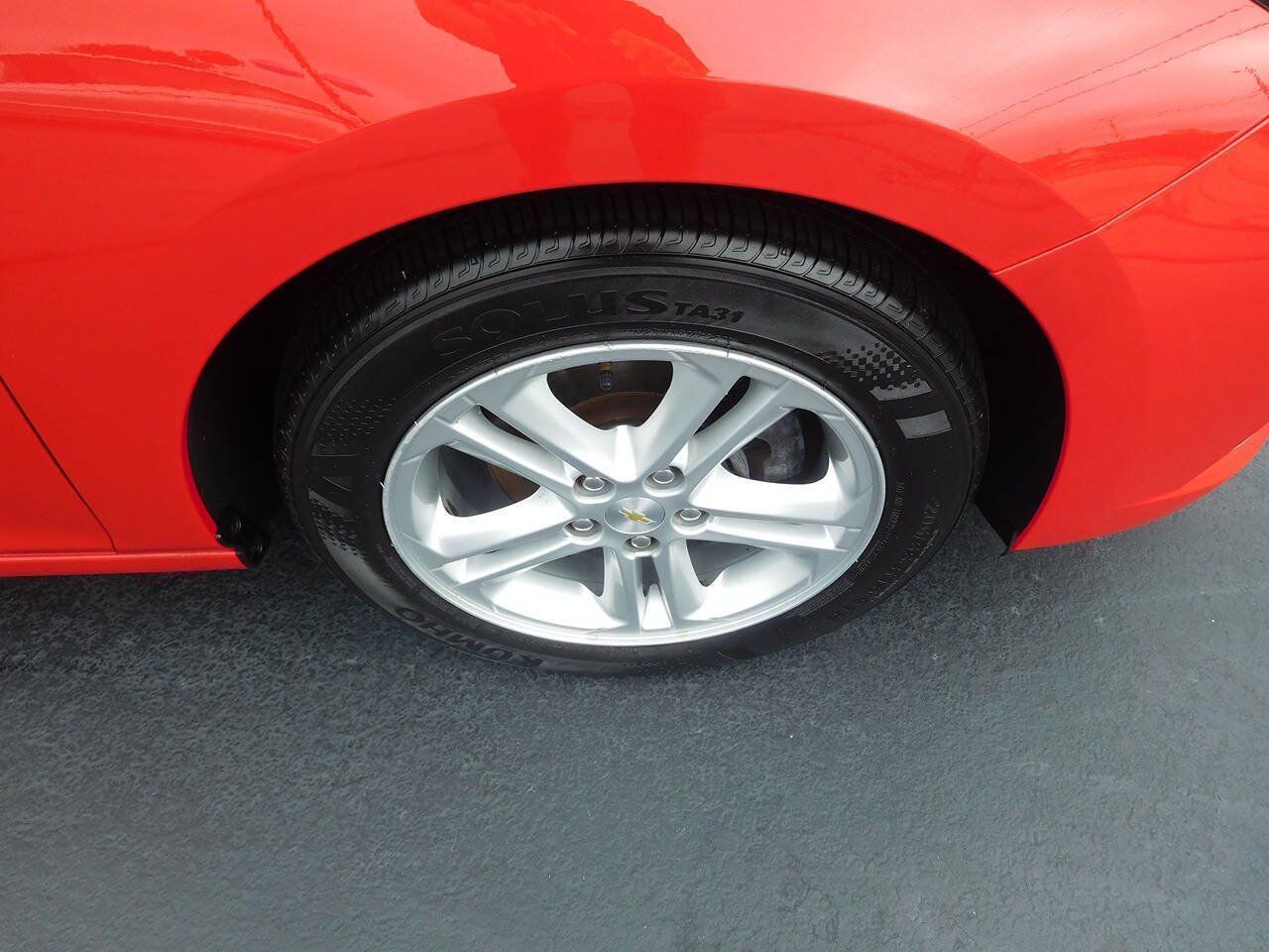 Used 2018 Chevrolet Cruze LT FWD image 9