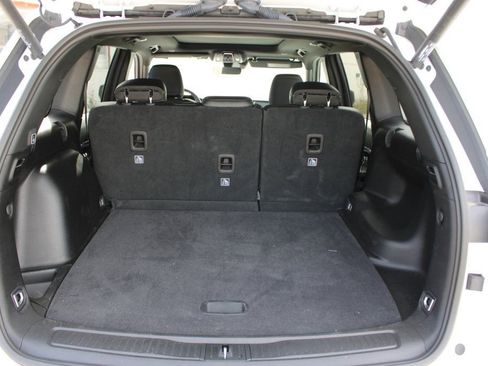 Used 2025 Jeep Grand Cherokee Limited image 33