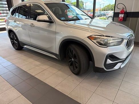 Used 2020 BMW X1 xDrive28i w/ Convenience Package AWD/4WD image 2