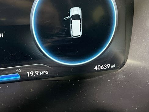 Used 2022 Hyundai Santa Fe Limited image 12