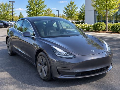 Used 2020 Tesla Model 3 Long Range AWD/4WD image 3