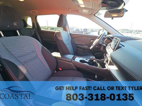 Used 2023 Nissan Rogue SV image 11