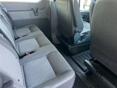 Used 2022 Ford Transit 350 XLT image 24