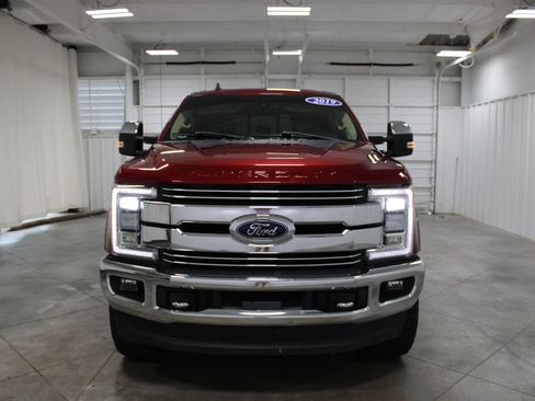Used 2019 Ford F250 Lariat w/ Lariat Ultimate Package AWD/4WD image 3