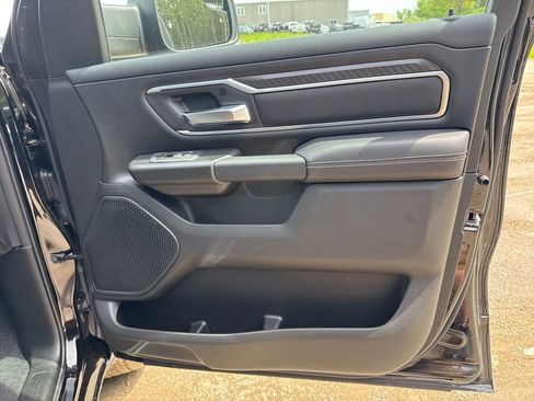 New 2026 RAM 1500 4x4 Crew Cab image 26