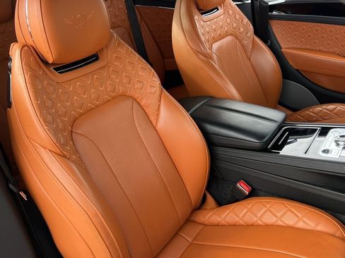 Used 2021 Bentley Continental GT image 41