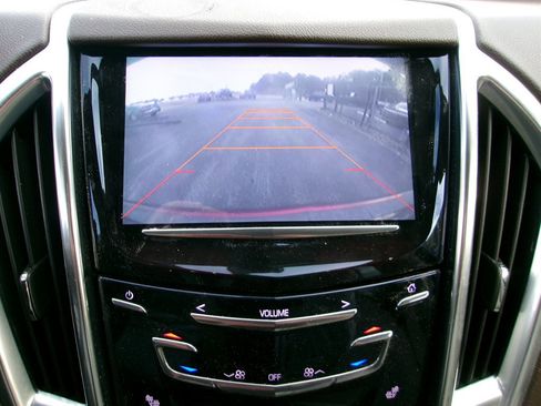 Used 2013 Cadillac SRX Luxury image 22