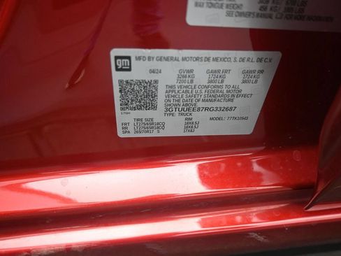 Used 2024 GMC Sierra 1500 AT4 w/ Technology Package AWD/4WD image 20