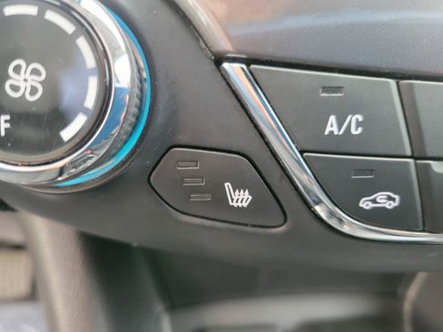 Used 2018 Chevrolet Cruze LT w/ Convenience Package image 37