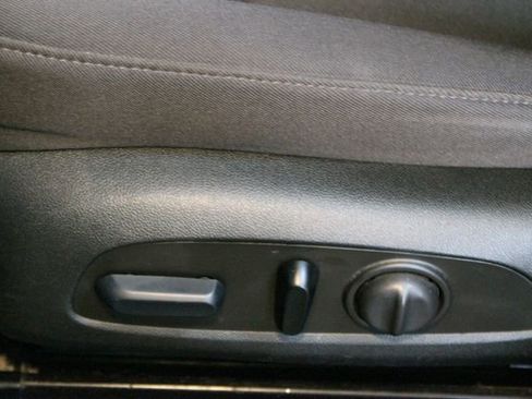 Used 2023 Chevrolet Malibu LT image 18