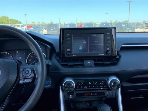 Used 2022 Toyota RAV4 XLE w/ Convenience Package AWD/4WD image 7