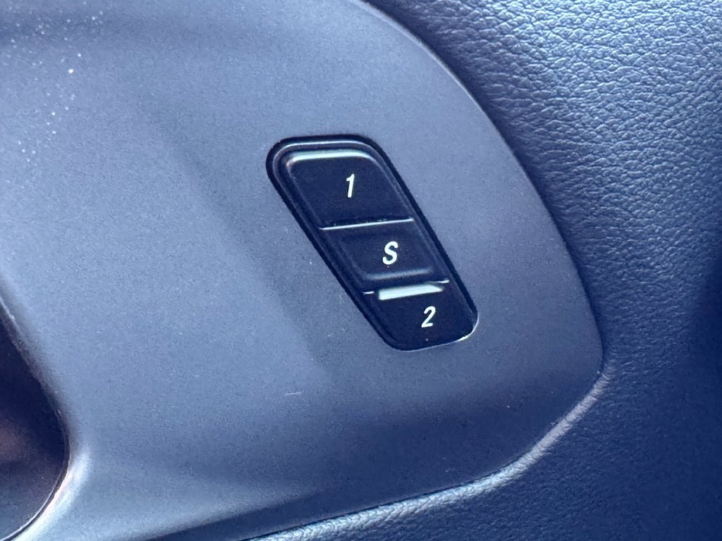 New 2026 Chrysler Pacifica Select FWD image 24