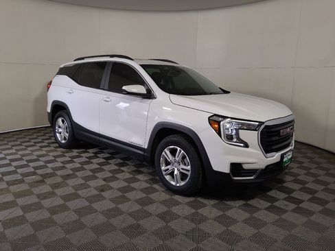 Used 2022 GMC Terrain SLE w/ Driver Convenience Package AWD/4WD image 13