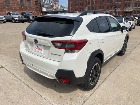 Used 2021 Subaru Crosstrek 2.0i image 8