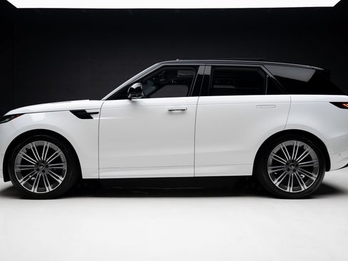 Used 2024 Land Rover Range Rover Sport Dynamic SE AWD/4WD image 17