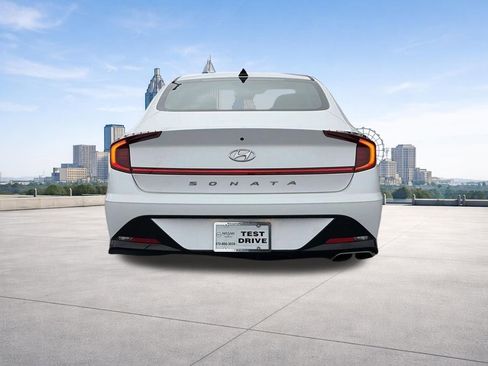 Used 2023 Hyundai Sonata SEL w/ Preferred Accessory Package FWD image 4