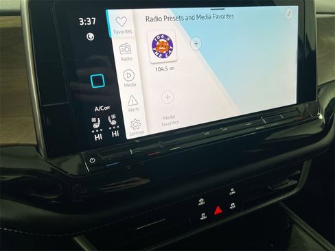 Used 2024 Volkswagen Atlas SE image 13