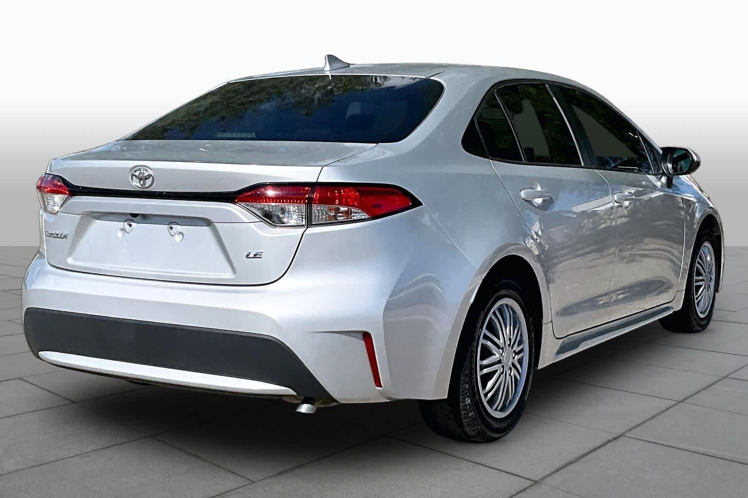 Used 2020 Toyota Corolla LE FWD image 13