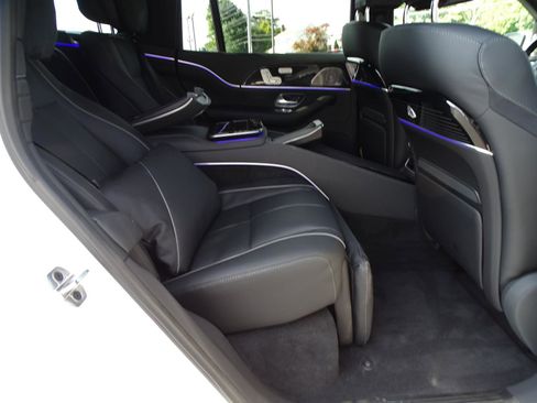 Used 2023 Mercedes-Benz Maybach GLS 600 4MATIC image 20