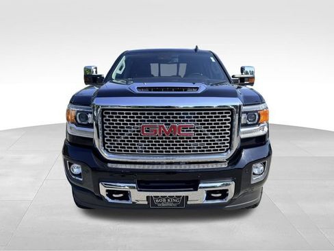 Used 2017 GMC Sierra 2500 Denali w/ Duramax Plus Package AWD/4WD image 1