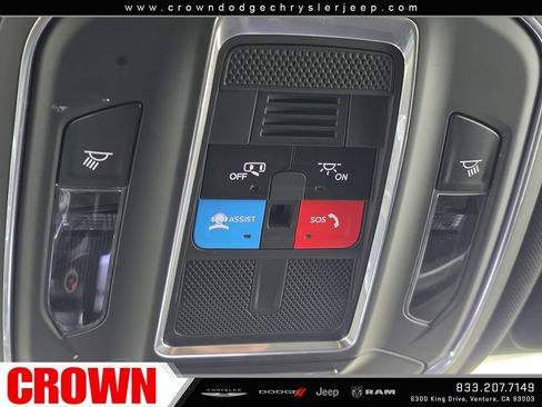Used 2024 Jeep Grand Cherokee L Laredo AWD/4WD image 31