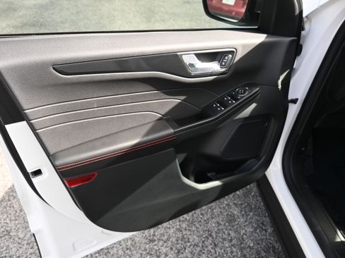 New 2026 Ford Escape ST-Line w/ Tech Pack #1 image 14