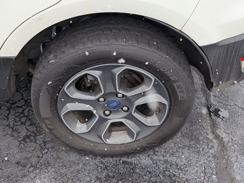 Used 2021 Ford EcoSport S image 10