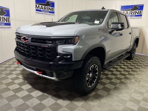 Used 2024 Chevrolet Silverado 1500 ZR2 w/ Technology Package AWD/4WD image 11