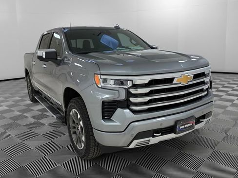 Certified 2024 Chevrolet Silverado 1500 High Country w/ Technology Package AWD/4WD image 7
