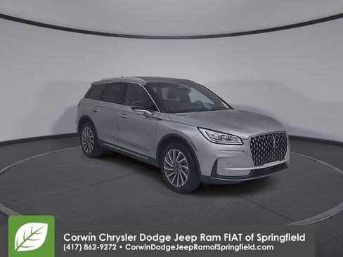 Used 2024 Lincoln Corsair Reserve w/ Equipment Group 201A AWD/4WD image 3