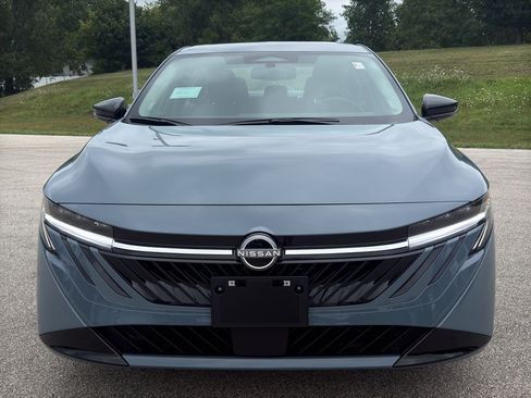 New 2027 Nissan Sentra SV FWD image 3