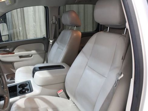 Used 2013 GMC Sierra 2500 SLT w/ SLT Convenience Package image 17