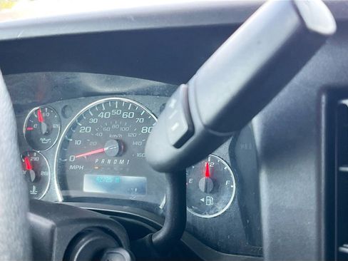 Used 2023 Chevrolet Express 2500 w/ Driver Convenience Package RWD image 16