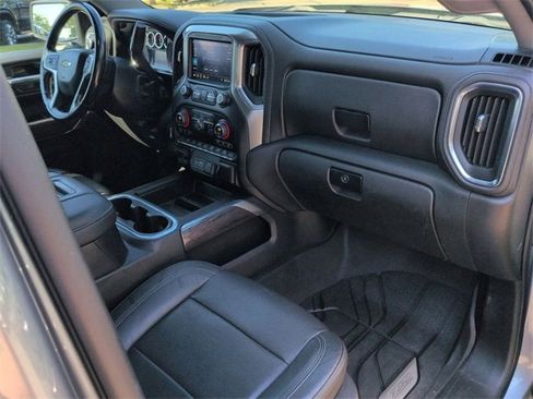 Used 2019 Chevrolet Silverado 1500 LTZ image 26