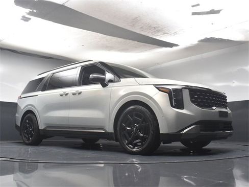 Certified 2025 Kia Carnival SX Prestige image 37