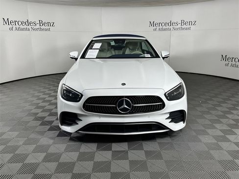 Used 2022 Mercedes-Benz E 450 Cabriolet image 2