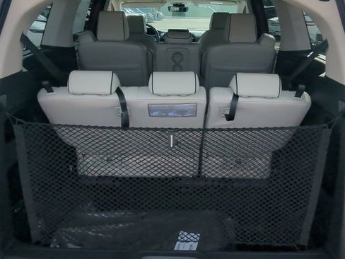 New 2026 Honda Odyssey Touring image 13