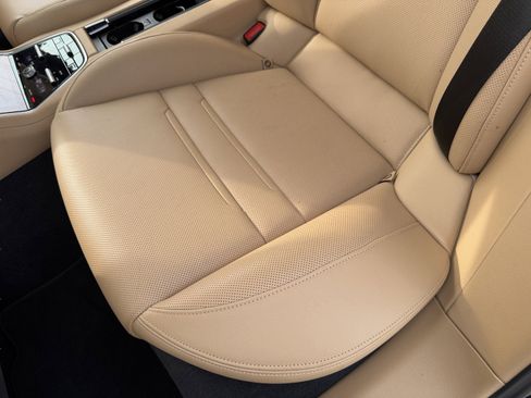 Used 2023 Porsche Panamera 4 Platinum Edition image 40