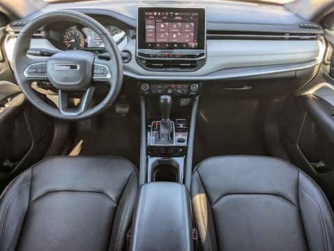 Used 2025 Jeep Compass Limited AWD/4WD image 14