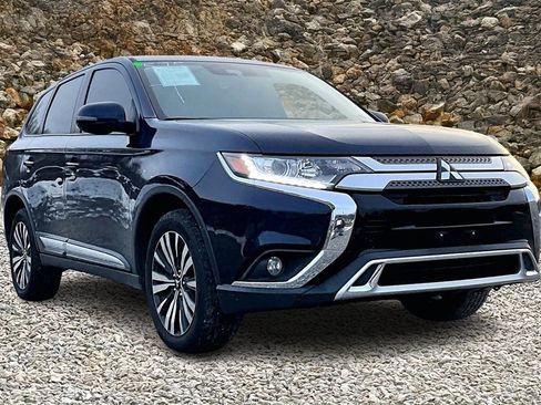 Used 2020 Mitsubishi Outlander ES image 9