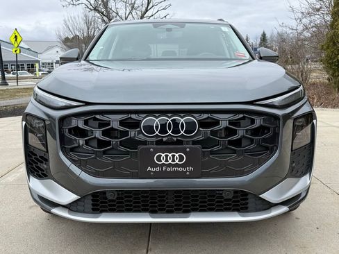 New 2026 Audi Q3 quattro 2.0T AWD/4WD image 3