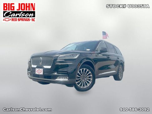 Used 2020 Lincoln Aviator Reserve AWD/4WD image 2