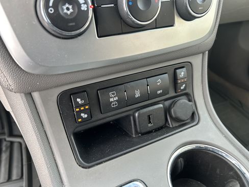 Used 2016 GMC Acadia SLE image 24