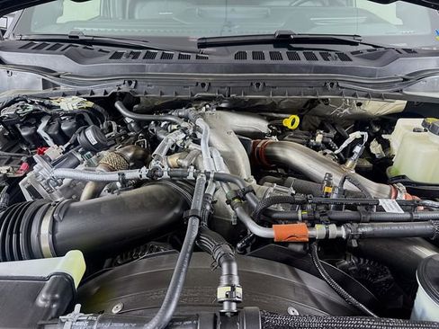 New 2026 Ford F450 Platinum w/ FX4 Off-Road Package image 29