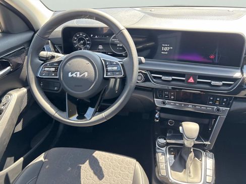 New 2025 Kia Seltos X-Line image 9