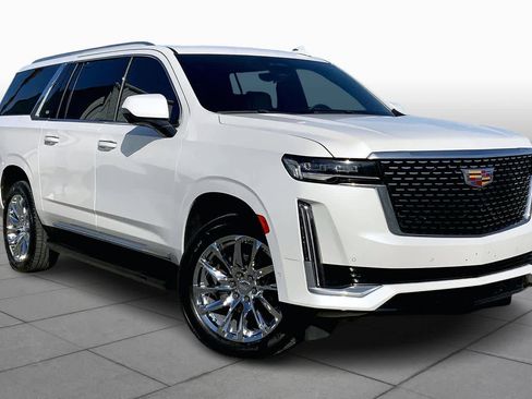 Used 2021 Cadillac Escalade ESV Premium Luxury w/ LPO, Illumination Package image 3