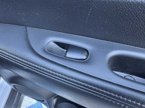 Used 2017 Nissan Rogue S image 31